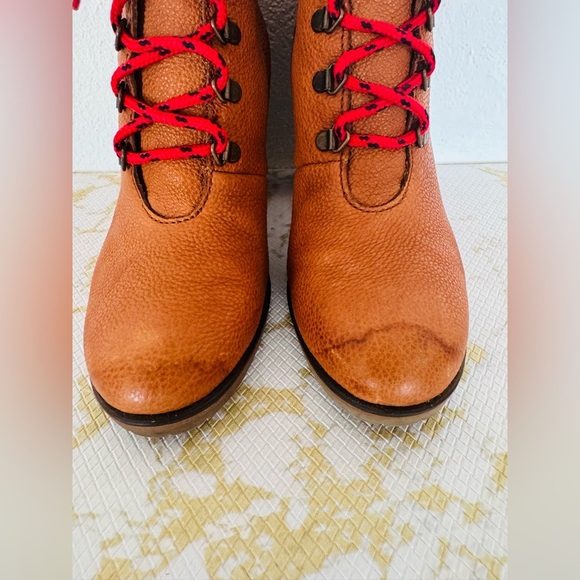 🔥🔥FINAL CLEARENACE 🔥🔥 1937 FOOTWEAR Tan/Brown Leather Made in Italy Bootie - Picture 4 of 9